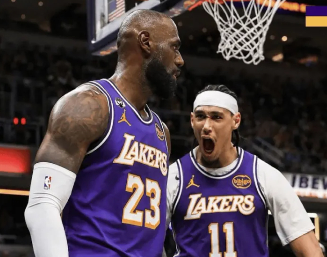 湖人空接战术领跑联盟 海斯暴扣建功助球队大胜