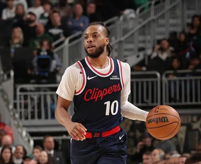 快船客场力克雄鹿 小特伦特36分难挽败局