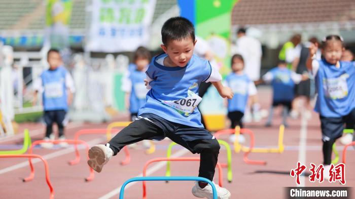 第四届山西少儿体育周开幕 萌宝们开启体育盛宴