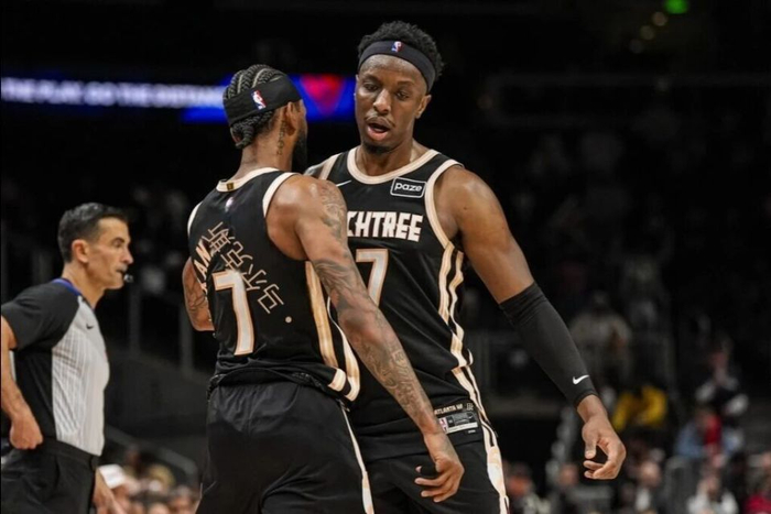 老鹰10连胜背后的团队化学反应与战术革新