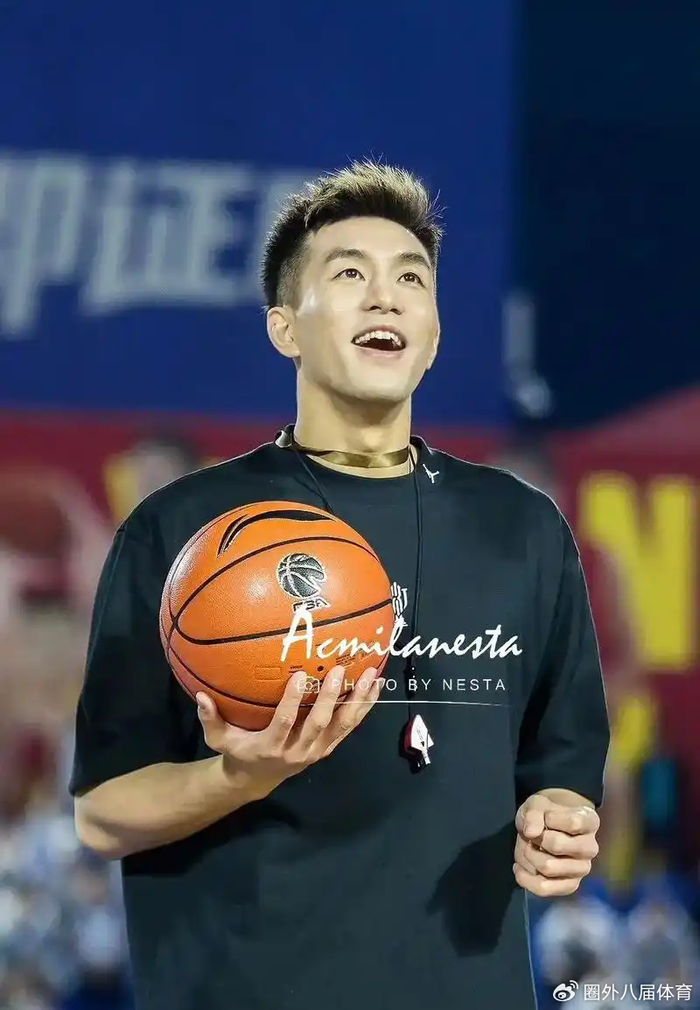 郭艾伦左膝前交叉韧带断裂手术成功复出之路启