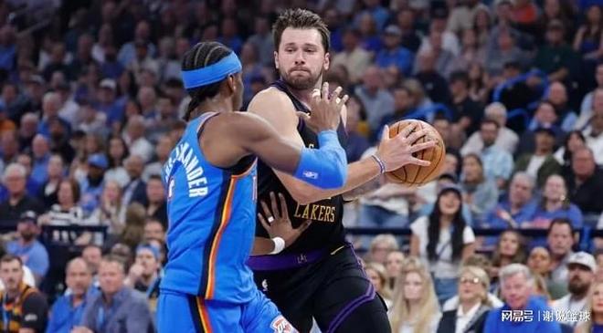 湖人双线受挫 东契奇里夫斯伤退冲击季后赛前景