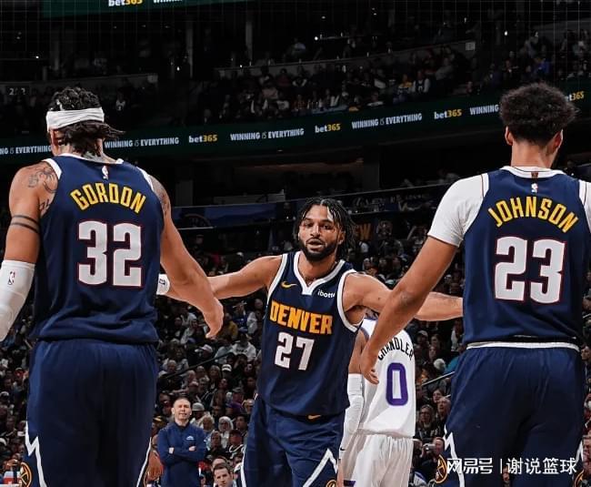 湖人双线受挫 东契奇里夫斯伤退冲击季后赛前景