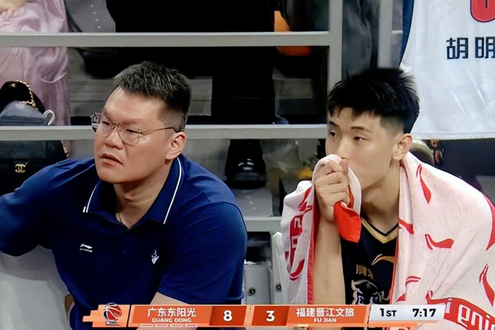 广东队主场崩盘送北京北汽第四 杜锋操作引争议